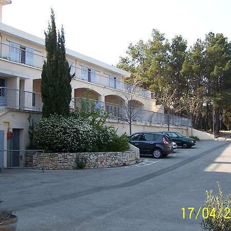 Auberge De Jeunesse Jas De Bouffan 普罗旺斯地区艾克斯 外观 照片
