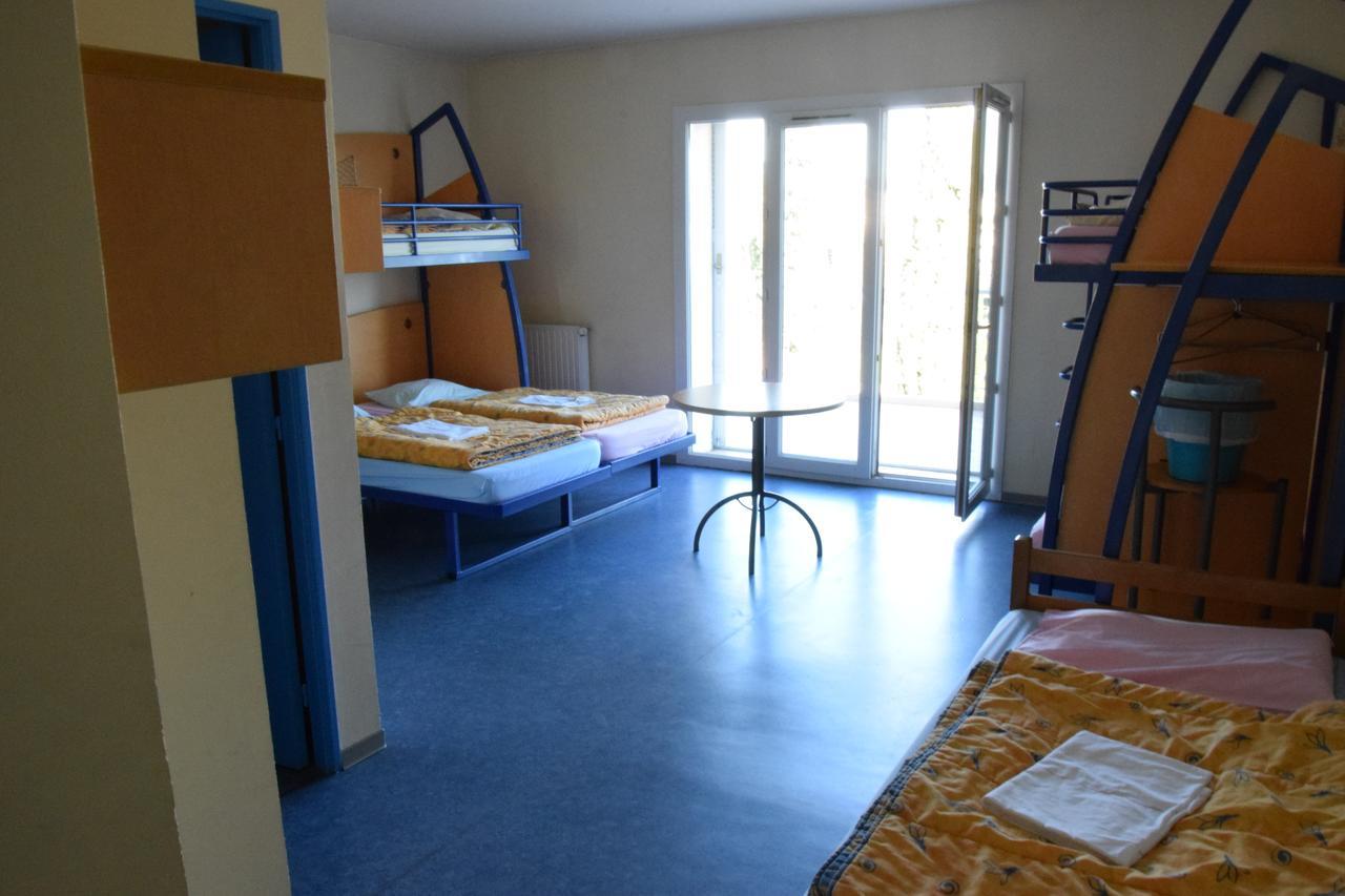 Auberge De Jeunesse Jas De Bouffan 普罗旺斯地区艾克斯 外观 照片