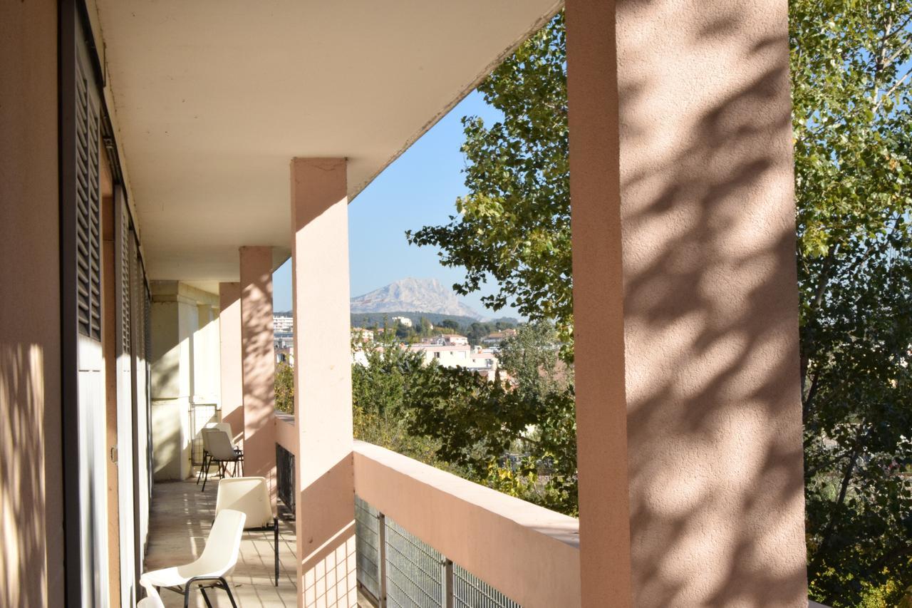 Auberge De Jeunesse Jas De Bouffan 普罗旺斯地区艾克斯 外观 照片